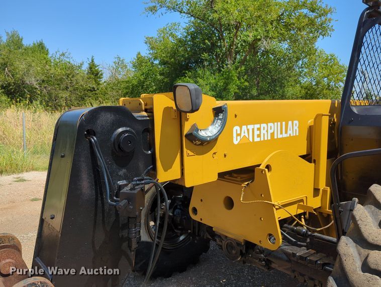image for item KB9399 Caterpillar TH83  telehandler
