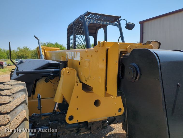 image for item KB9399 Caterpillar TH83  telehandler