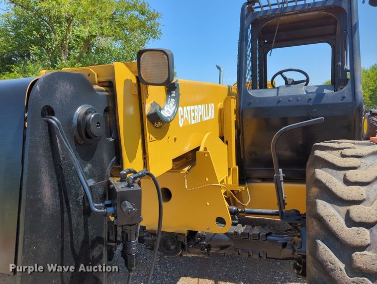 image for item KB9399 Caterpillar TH83  telehandler