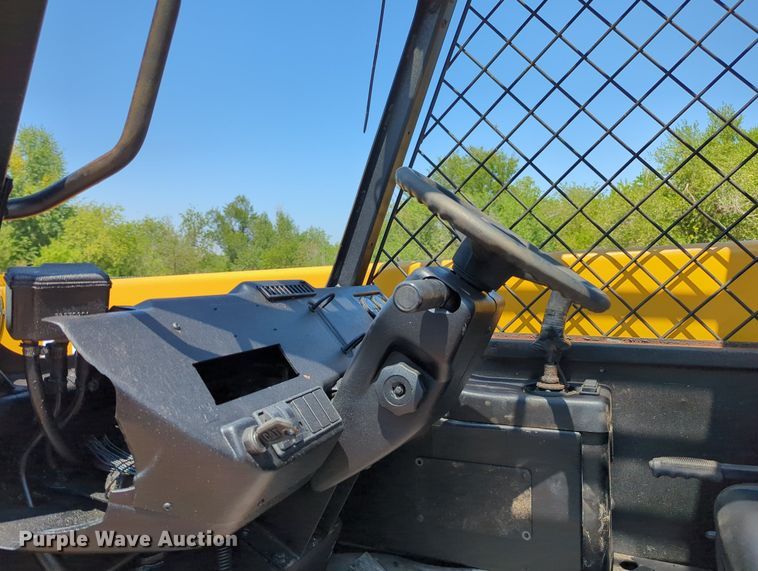 image for item KB9399 Caterpillar TH83  telehandler