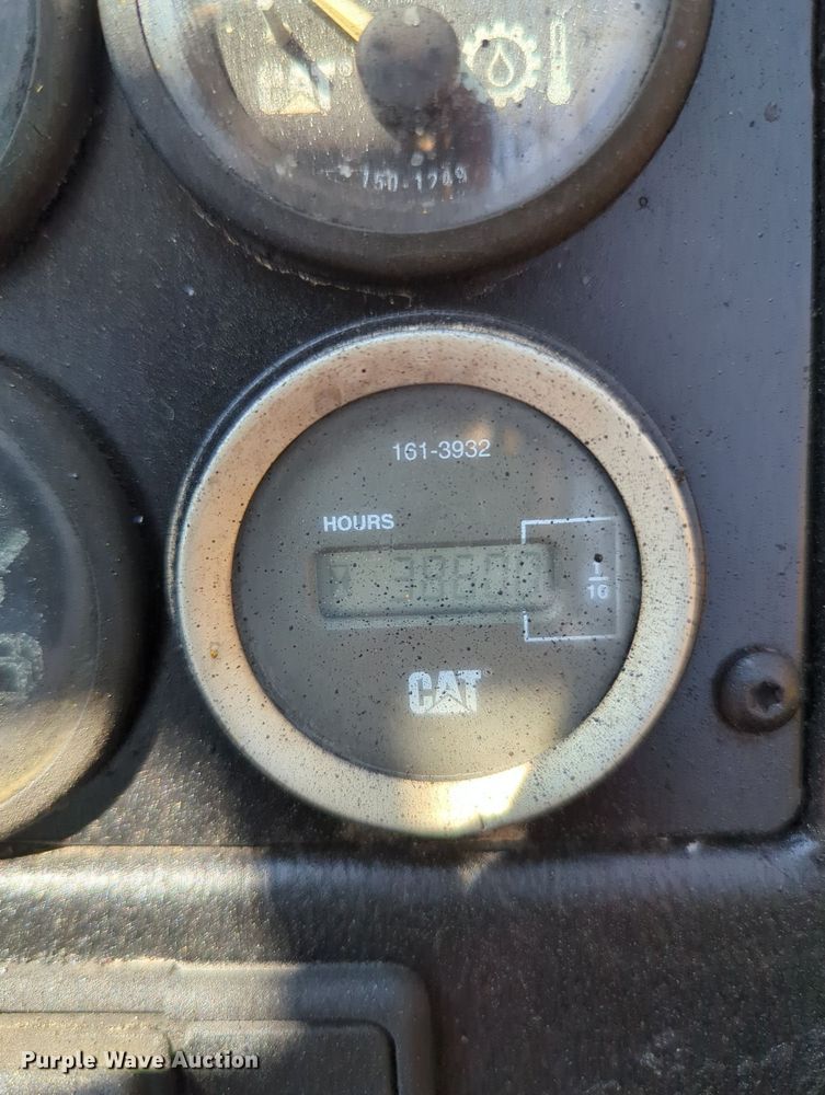 image for item KB9399 Caterpillar TH83  telehandler