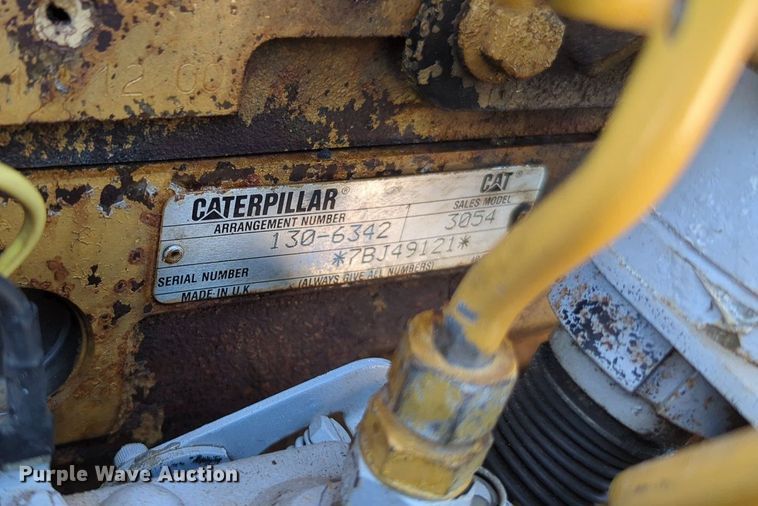 image for item KB9399 Caterpillar TH83  telehandler