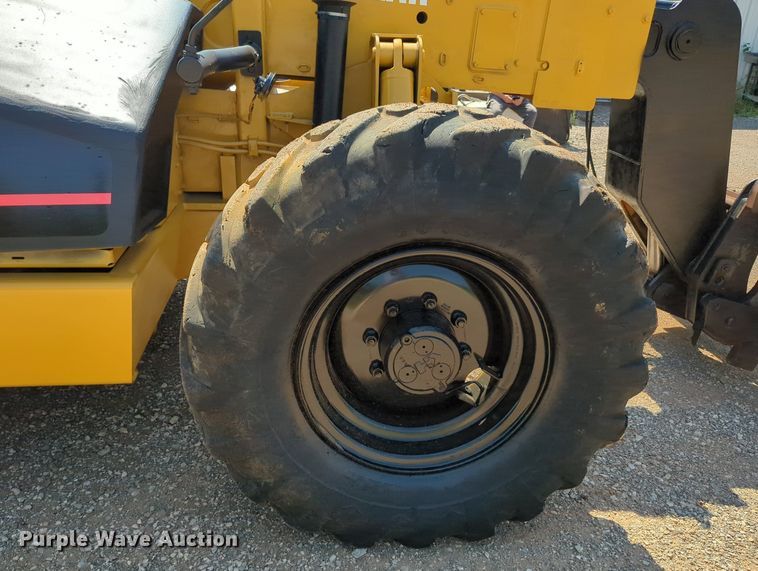 image for item KB9399 Caterpillar TH83  telehandler