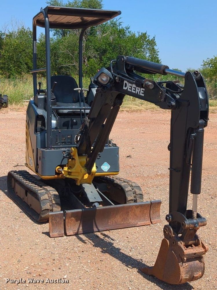 image for item KB9400 2014 John Deere 17D  mini excavator