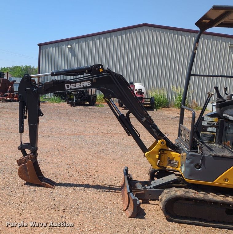 image for item KB9400 2014 John Deere 17D  mini excavator