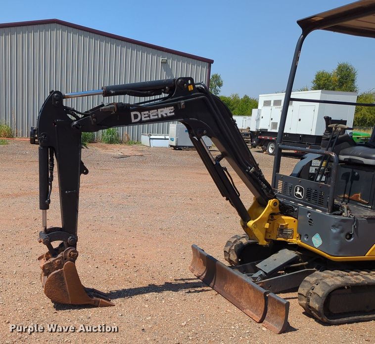 image for item KB9400 2014 John Deere 17D  mini excavator