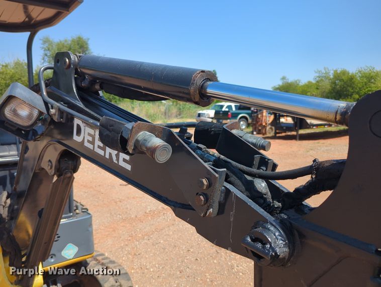 image for item KB9400 2014 John Deere 17D  mini excavator