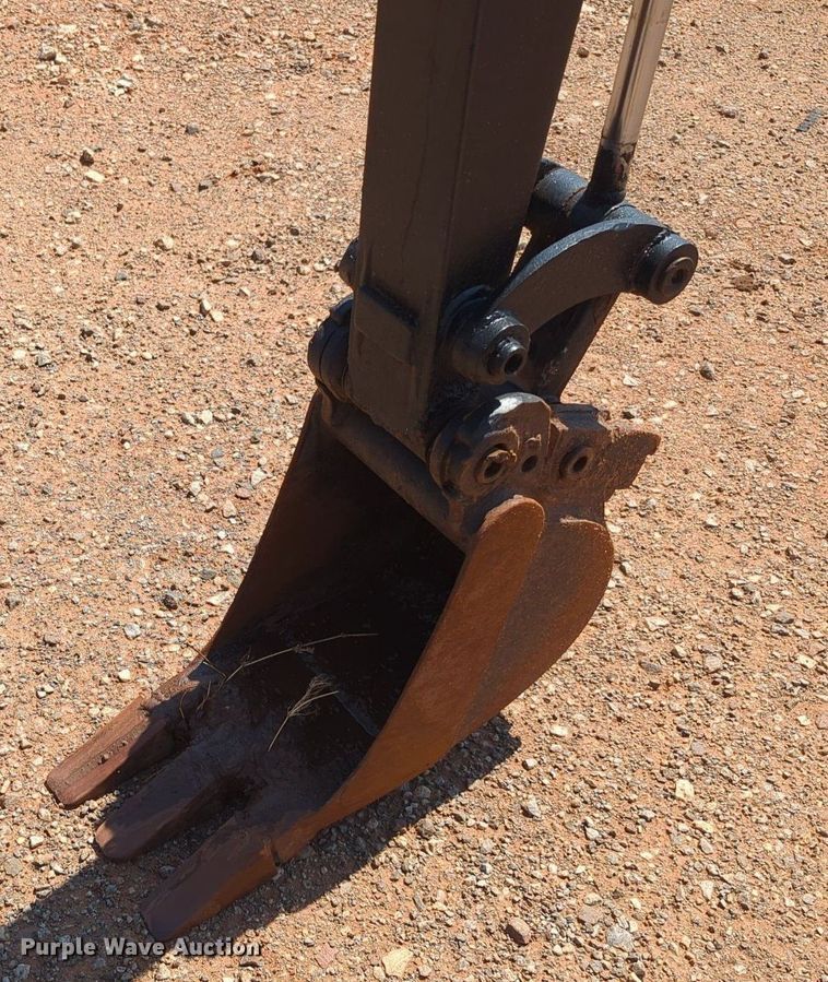 image for item KB9400 2014 John Deere 17D  mini excavator