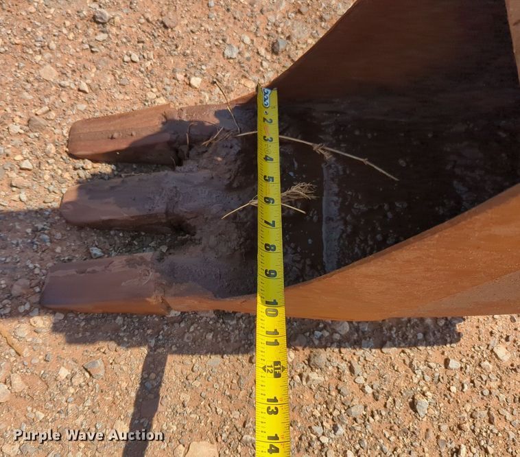 image for item KB9400 2014 John Deere 17D  mini excavator