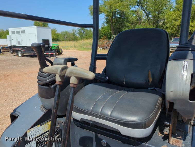 image for item KB9400 2014 John Deere 17D  mini excavator