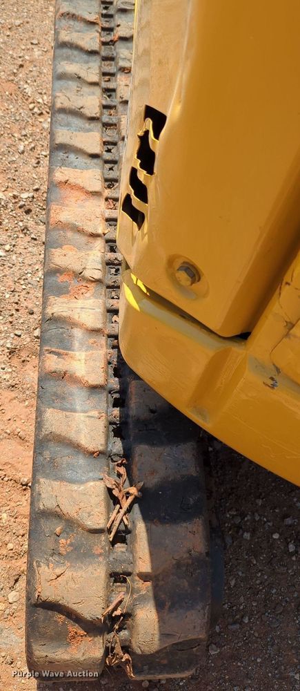 image for item KB9400 2014 John Deere 17D  mini excavator