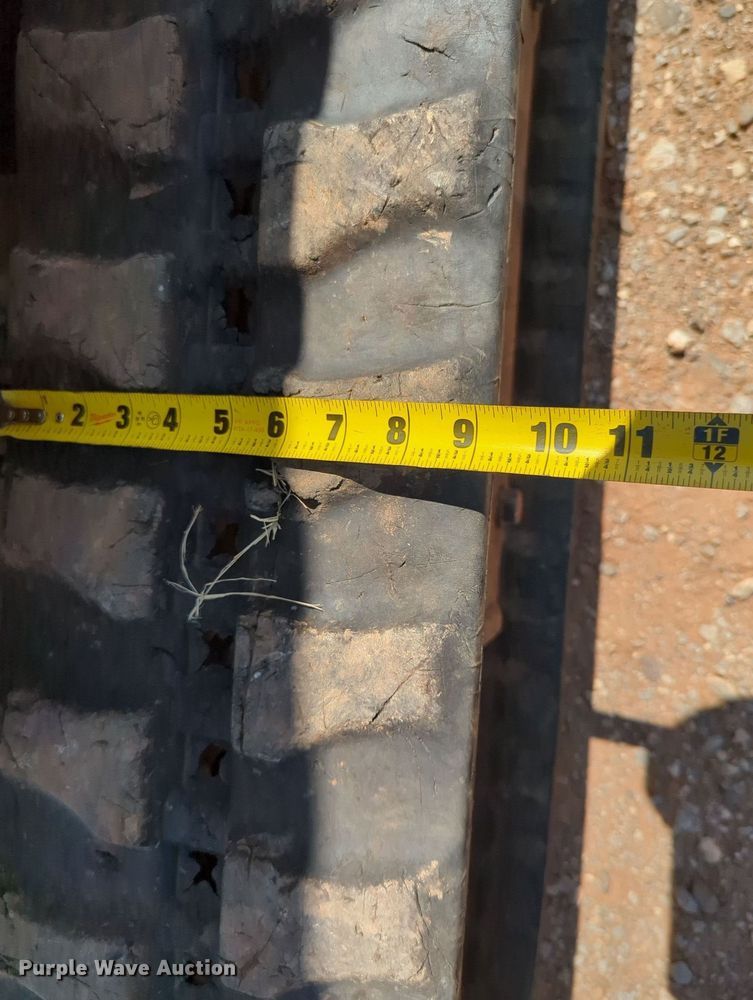 image for item KB9400 2014 John Deere 17D  mini excavator