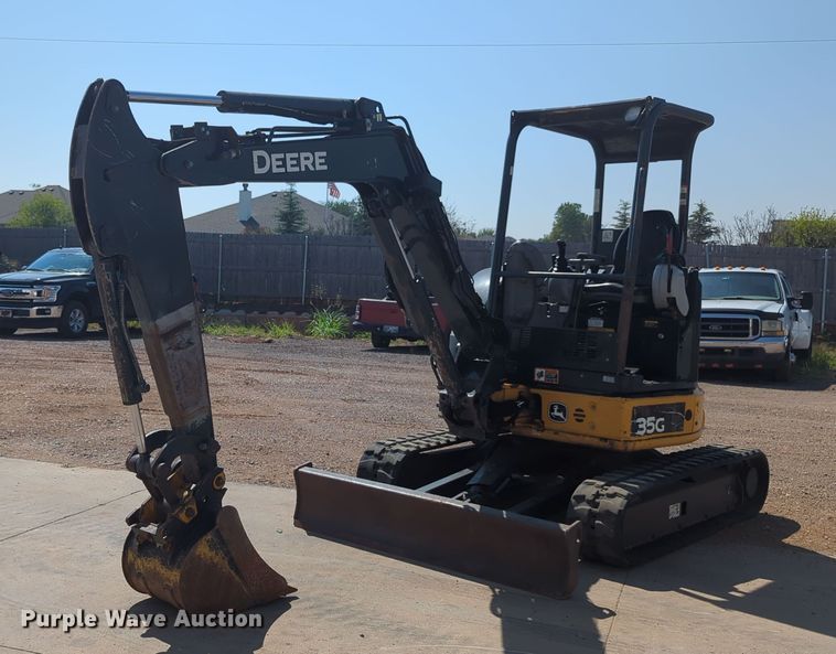 image for item KB9406 2017 John Deere 35G  mini excavator