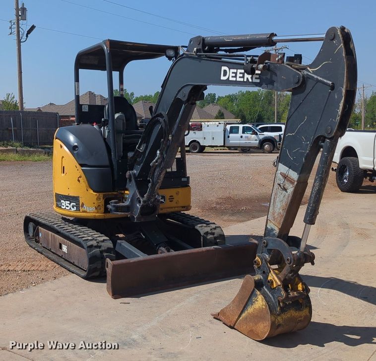 image for item KB9406 2017 John Deere 35G  mini excavator