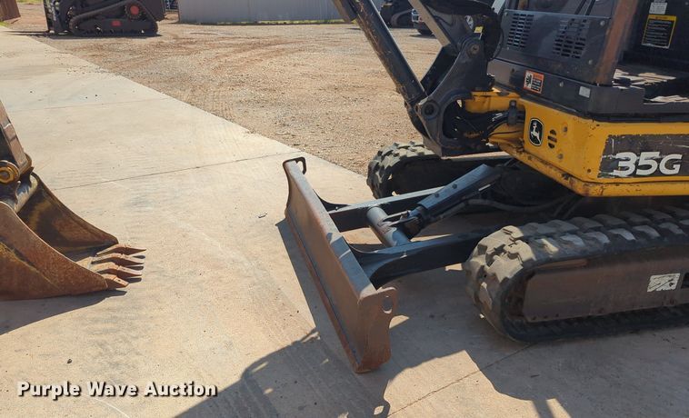image for item KB9406 2017 John Deere 35G  mini excavator