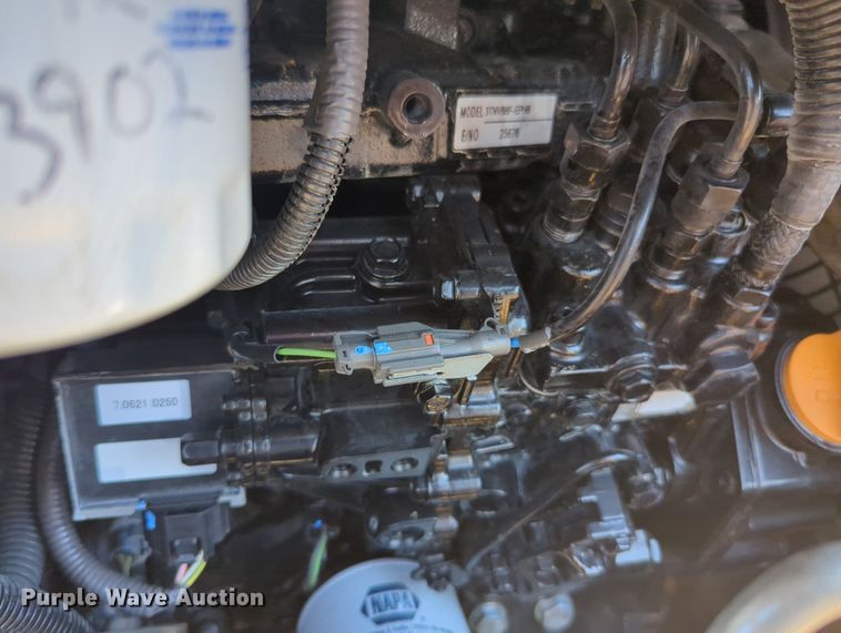 image for item KB9406 2017 John Deere 35G  mini excavator