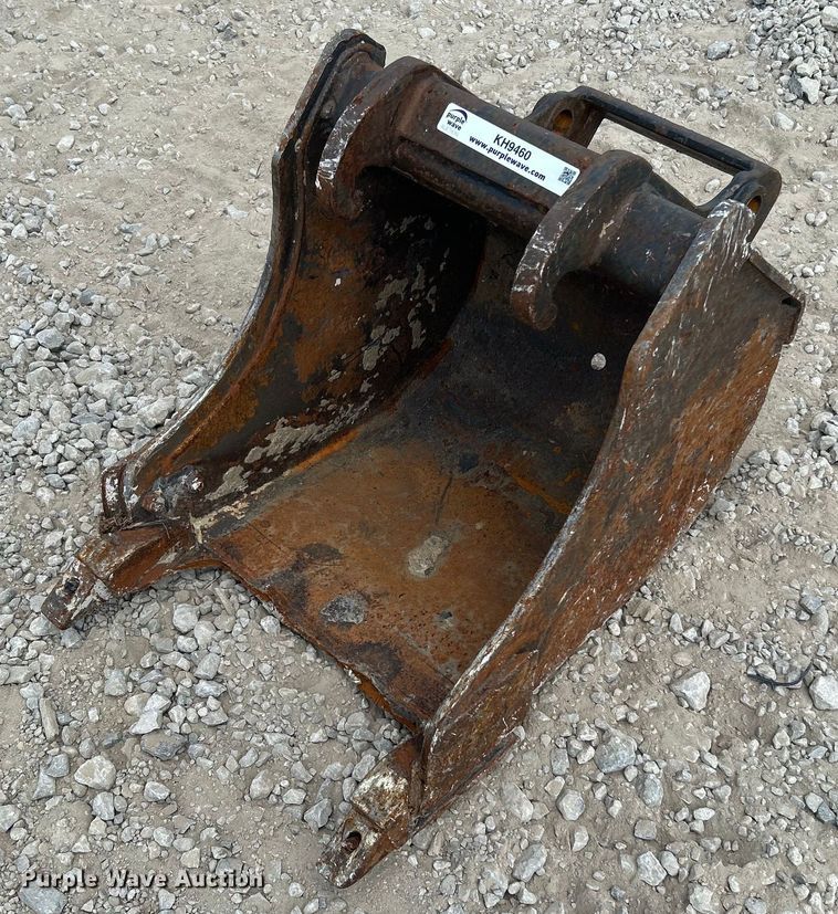 image for item KH9460 Bobcat  excavator bucket