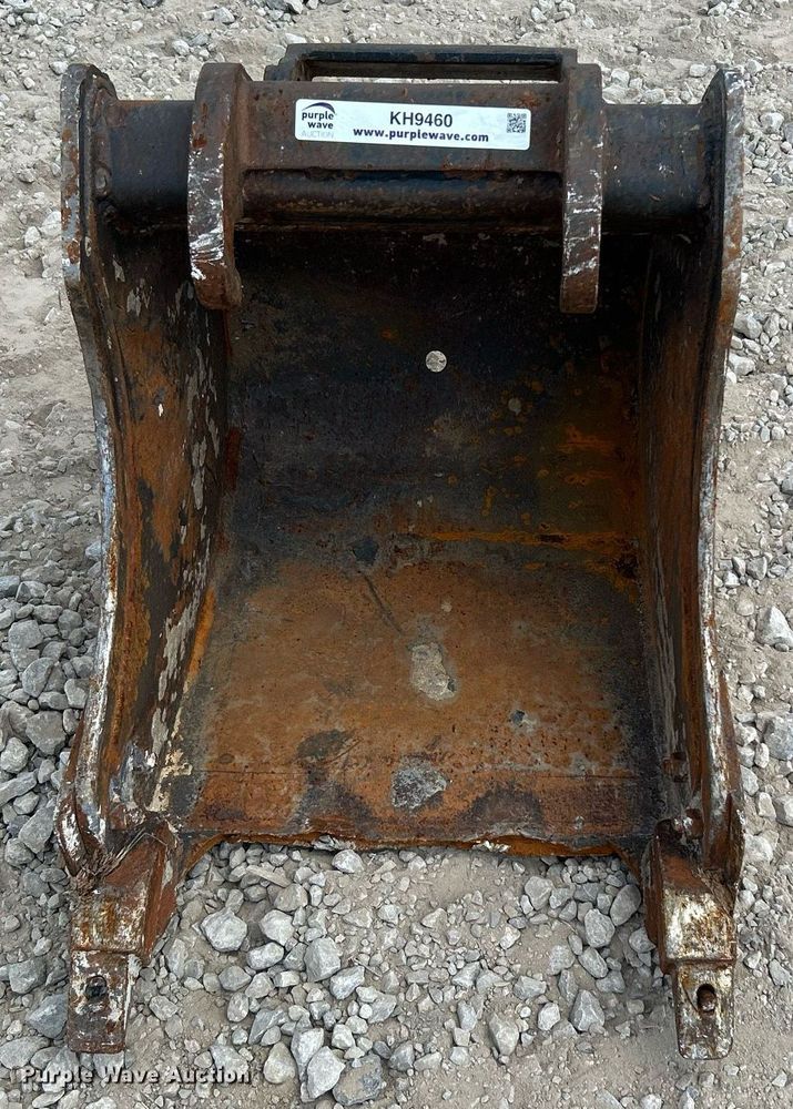 image for item KH9460 Bobcat  excavator bucket