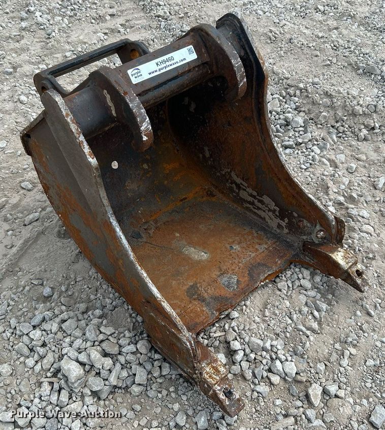 image for item KH9460 Bobcat  excavator bucket