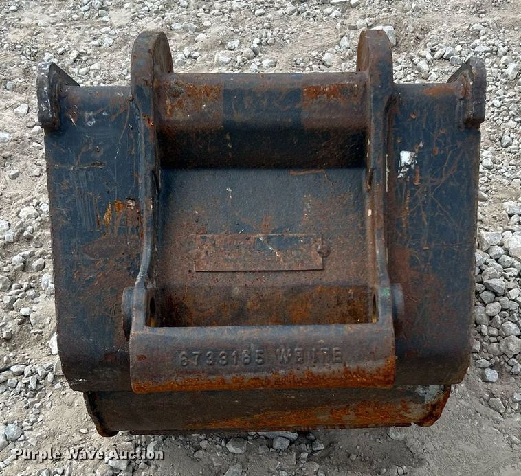image for item KH9460 Bobcat  excavator bucket