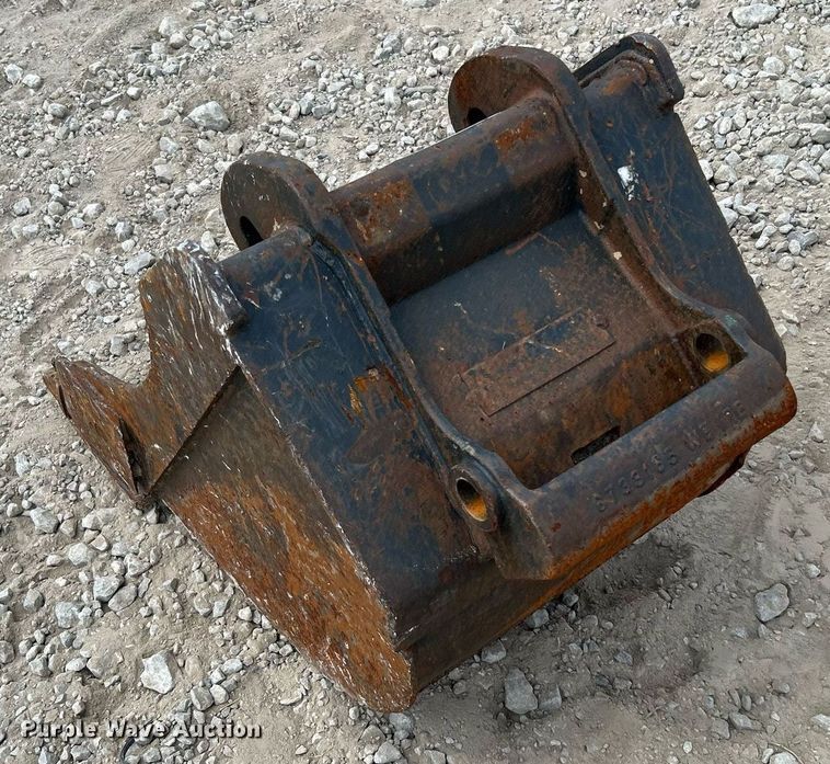 image for item KH9460 Bobcat  excavator bucket