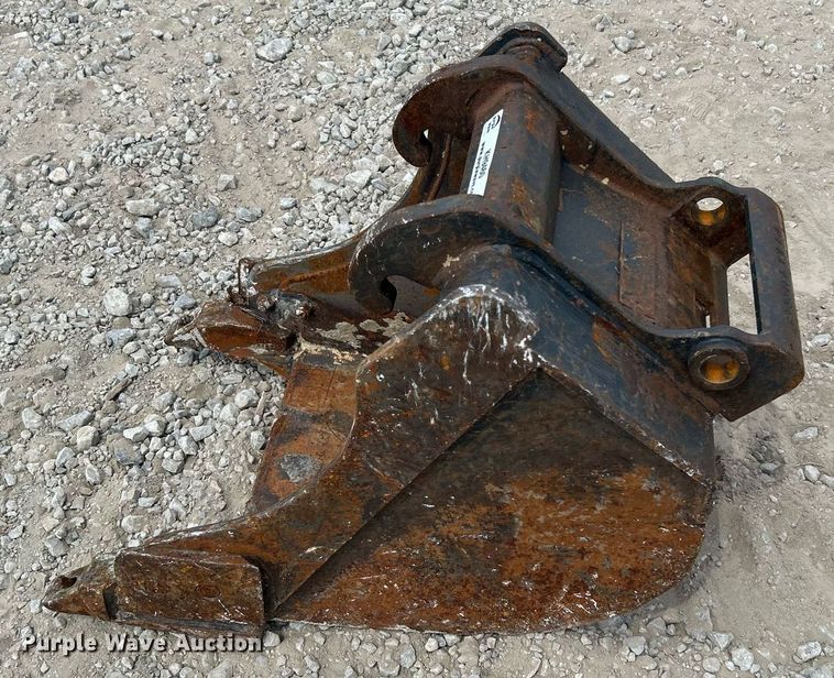 image for item KH9460 Bobcat  excavator bucket