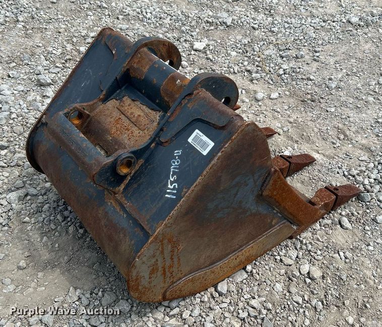 image for item KH9461 Bobcat  excavator bucket