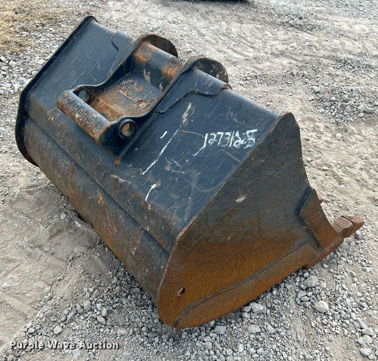 image for item KH9462 Bobcat  excavator bucket