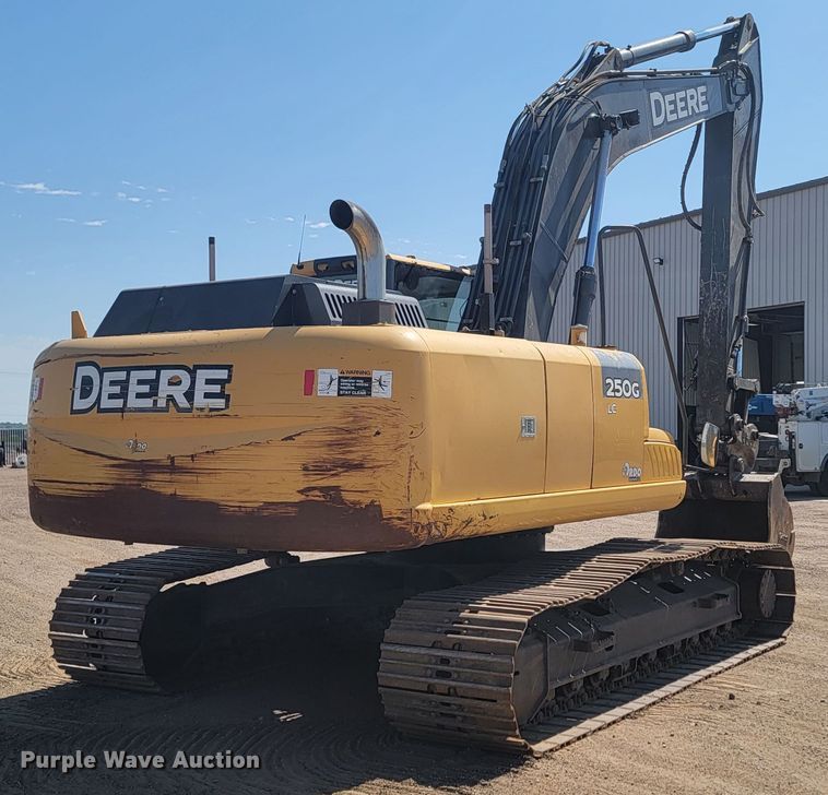 image for item KS9256 2013 John Deere 250G LC  excavator