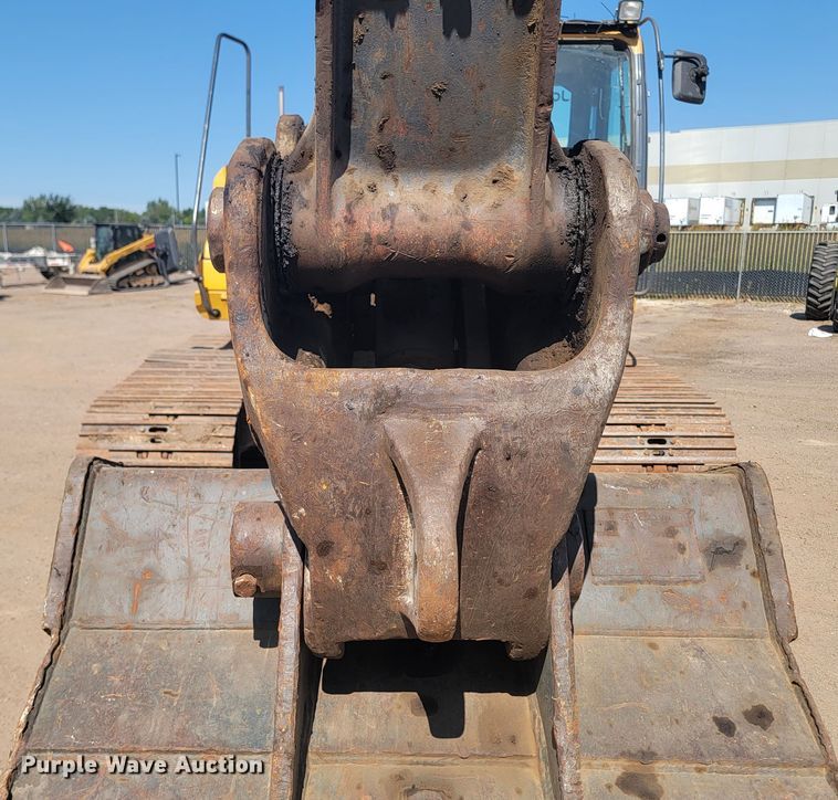 image for item KS9256 2013 John Deere 250G LC  excavator