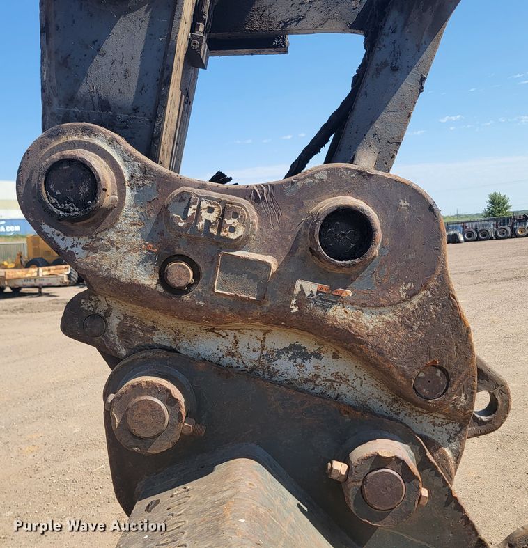 image for item KS9256 2013 John Deere 250G LC  excavator