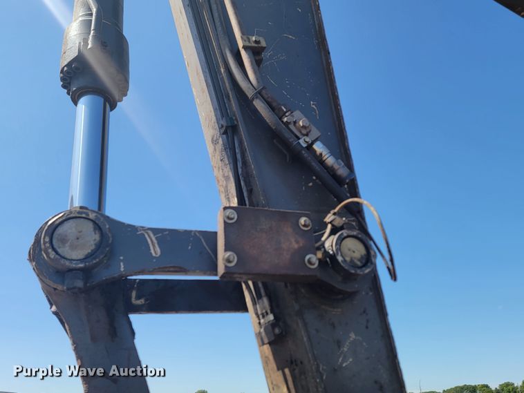 image for item KS9256 2013 John Deere 250G LC  excavator