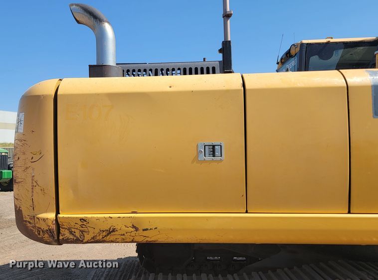 image for item KS9256 2013 John Deere 250G LC  excavator