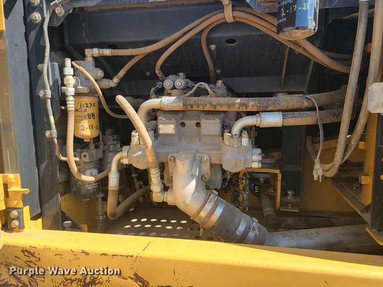 image for item KS9256 2013 John Deere 250G LC  excavator