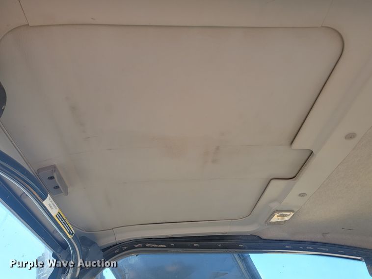 image for item KS9256 2013 John Deere 250G LC  excavator