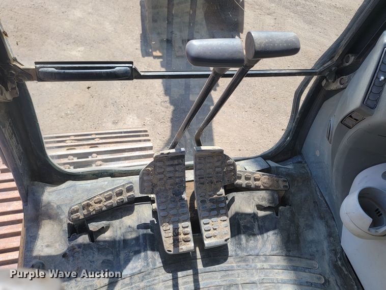 image for item KS9256 2013 John Deere 250G LC  excavator