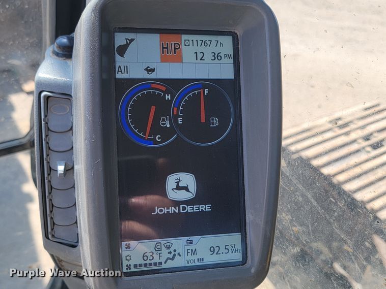 image for item KS9256 2013 John Deere 250G LC  excavator