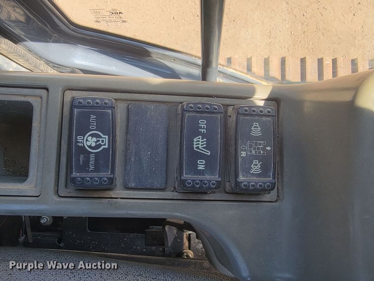 image for item KS9256 2013 John Deere 250G LC  excavator