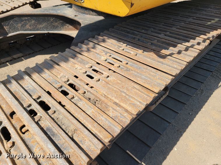 image for item KS9256 2013 John Deere 250G LC  excavator