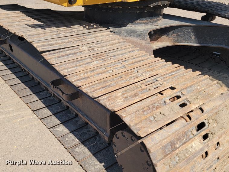 image for item KS9256 2013 John Deere 250G LC  excavator