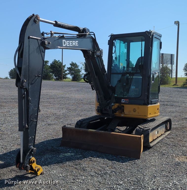 image for item KW9041 2017 John Deere 35G  mini excavator