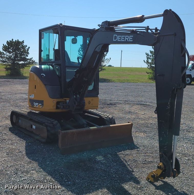 image for item KW9041 2017 John Deere 35G  mini excavator