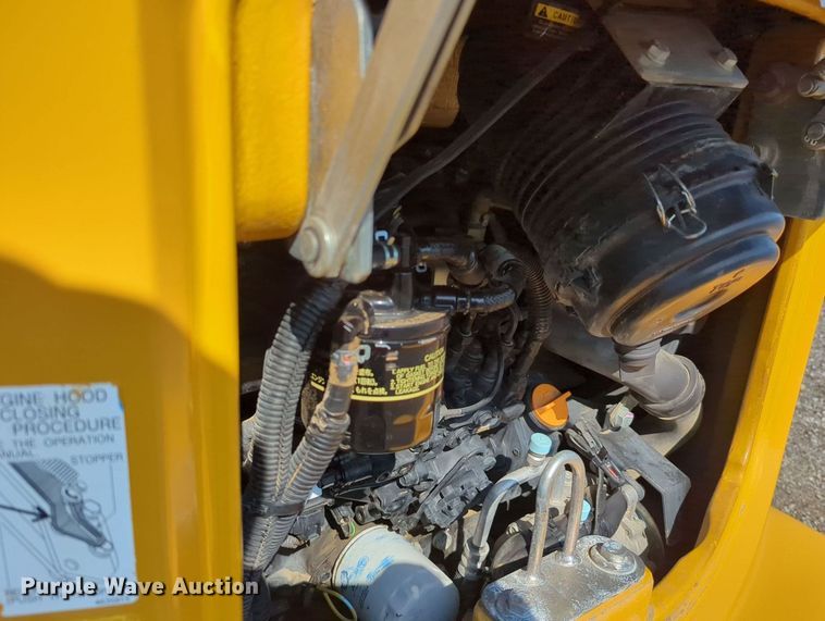 image for item KW9041 2017 John Deere 35G  mini excavator