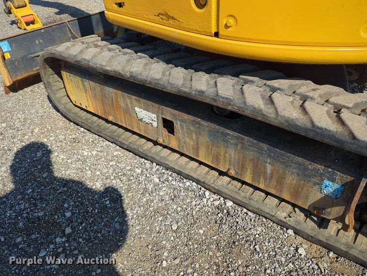 image for item KW9041 2017 John Deere 35G  mini excavator