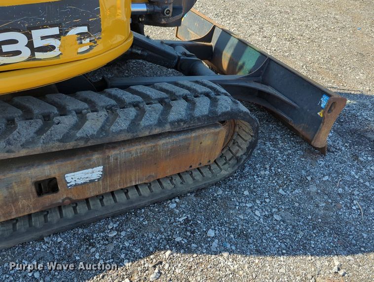 image for item KW9041 2017 John Deere 35G  mini excavator
