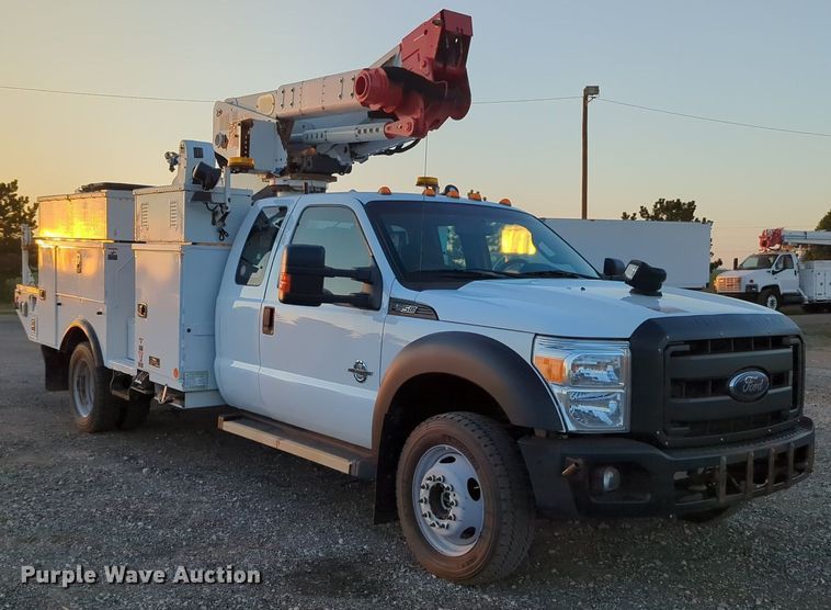 image for item KW9052 2016 Ford F550  bucket truck