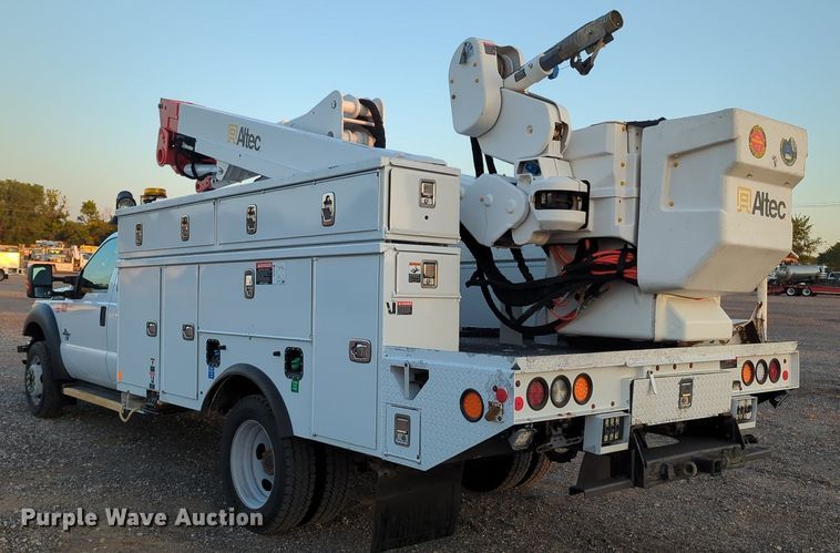 image for item KW9052 2016 Ford F550  bucket truck