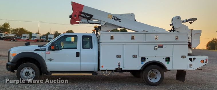 image for item KW9052 2016 Ford F550  bucket truck