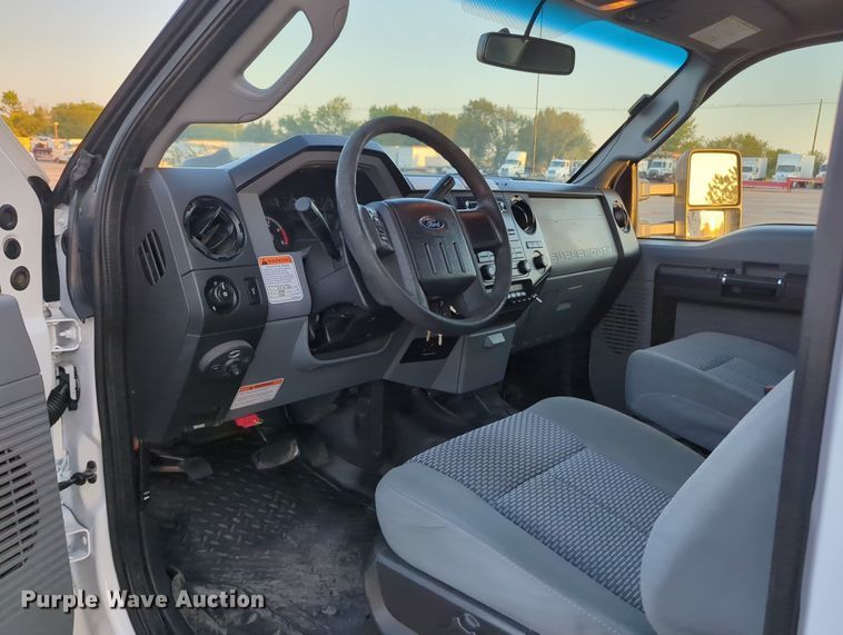 image for item KW9052 2016 Ford F550  bucket truck