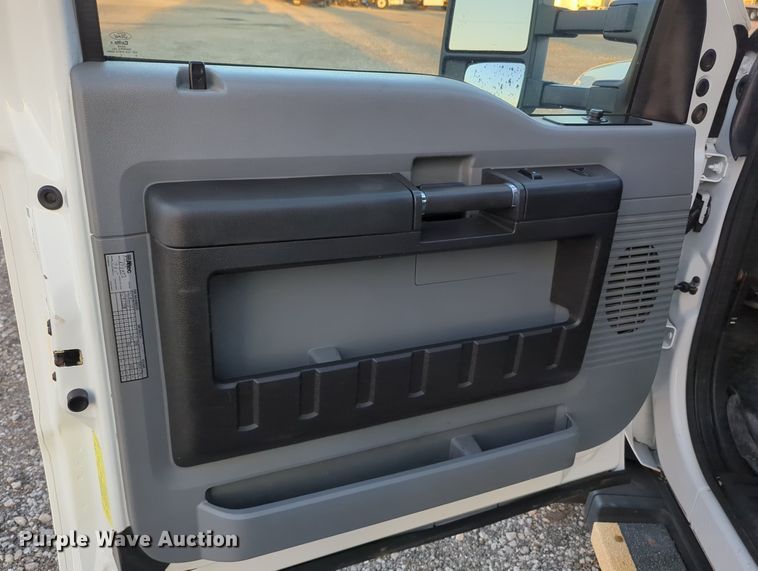 image for item KW9052 2016 Ford F550  bucket truck